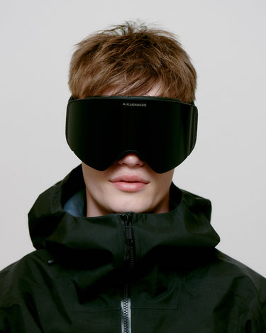 Enry - Solid Black