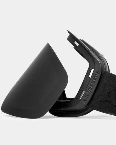Enry - Solid Black